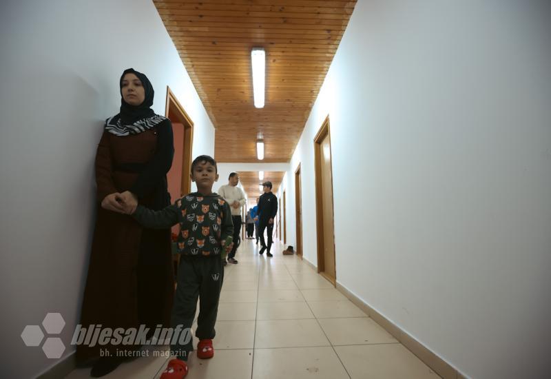 Evakuirane obitelji iz Gaze u prihvatnom centru Salakovac - Iz pakla u Salakovac